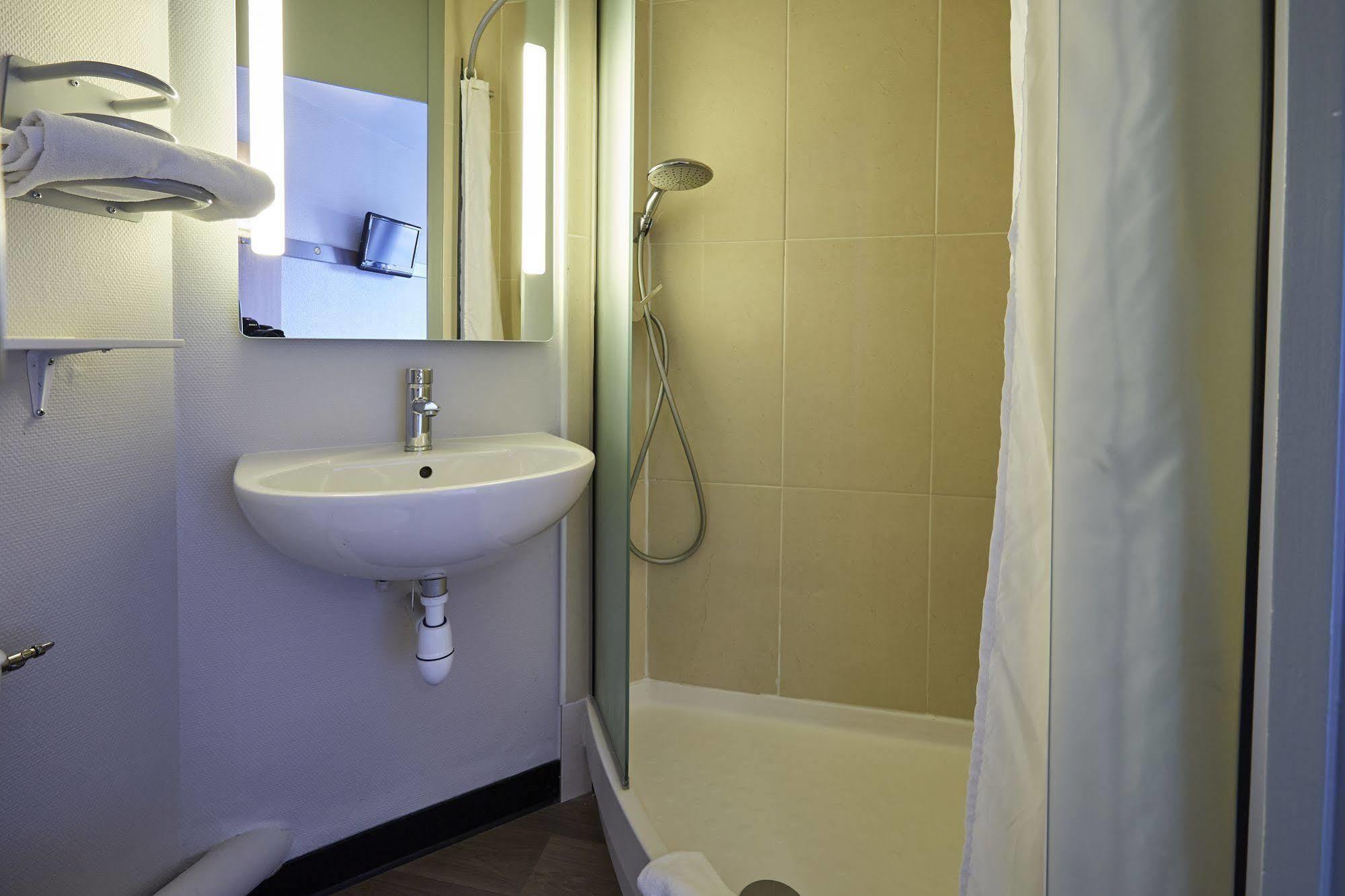 B&B Hotel Colmar Vignobles Ouest Wintzenheim Eksteriør billede